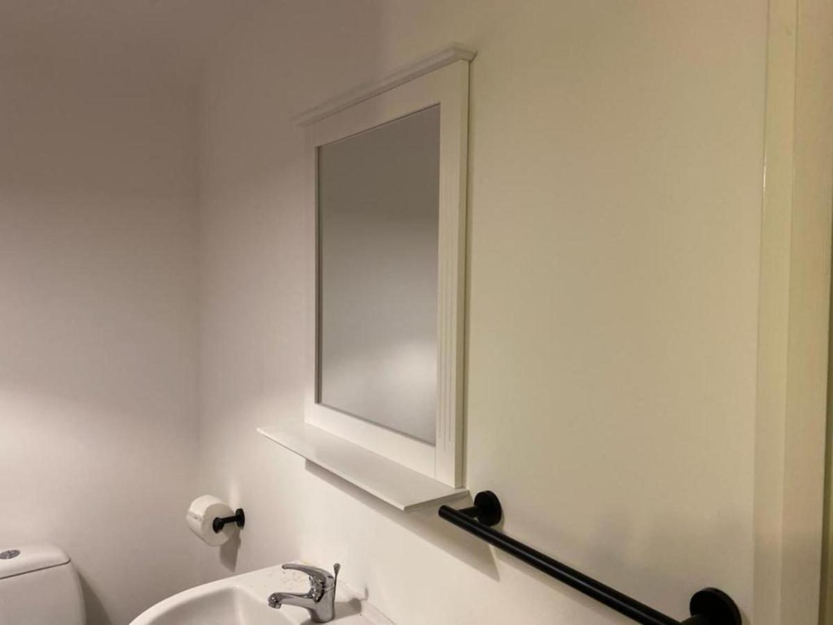 2-Bed Cottage In In Welsh Valley Nr Swansea Kültér fotó
